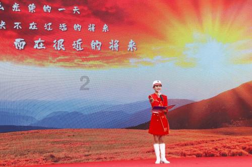 哈尔滨市森林消防支队开展冰面救援演练，保障冬季游客冰上游玩安全